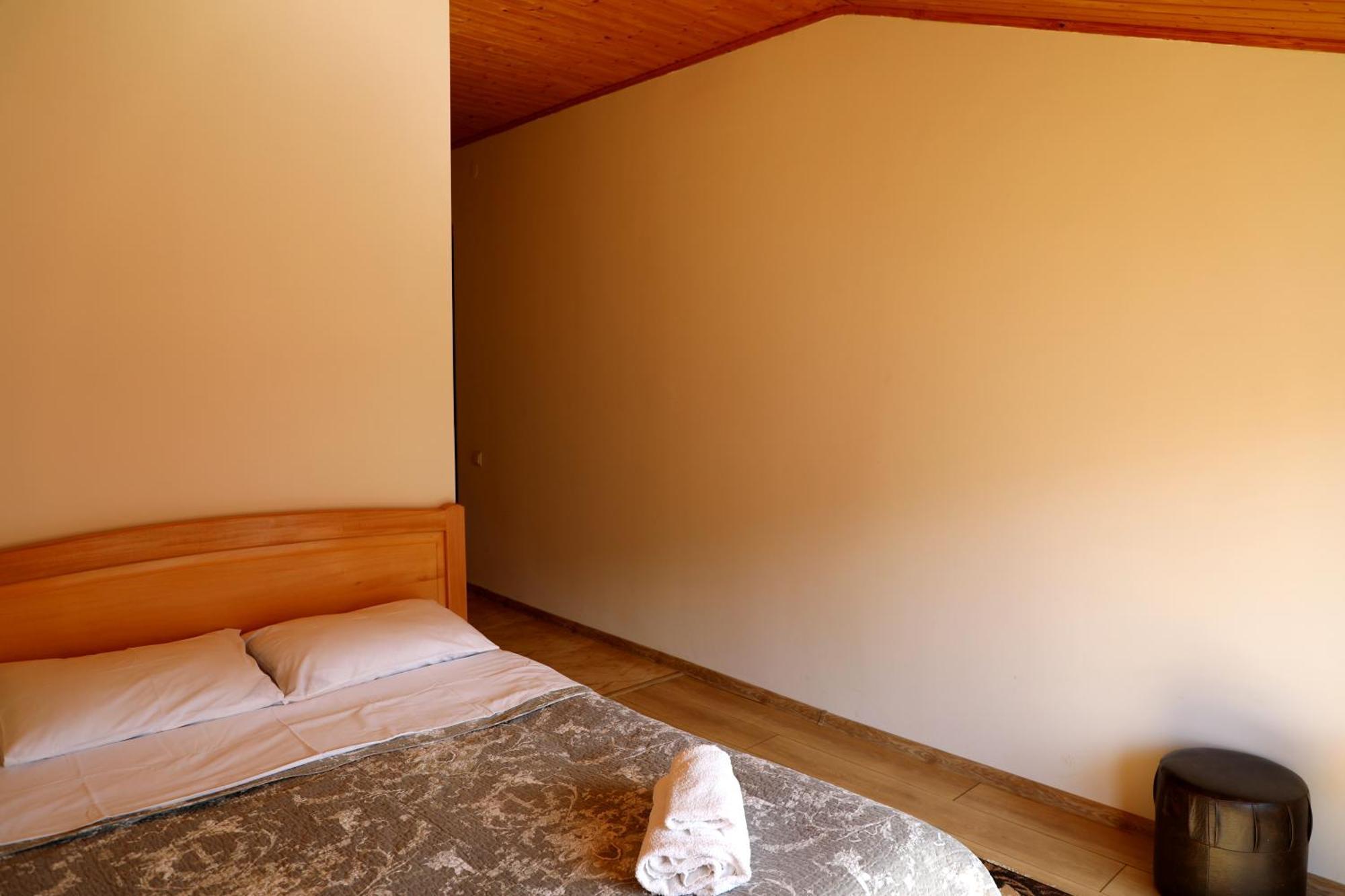 Nadia Guesthouse ميستيا المظهر الخارجي الصورة