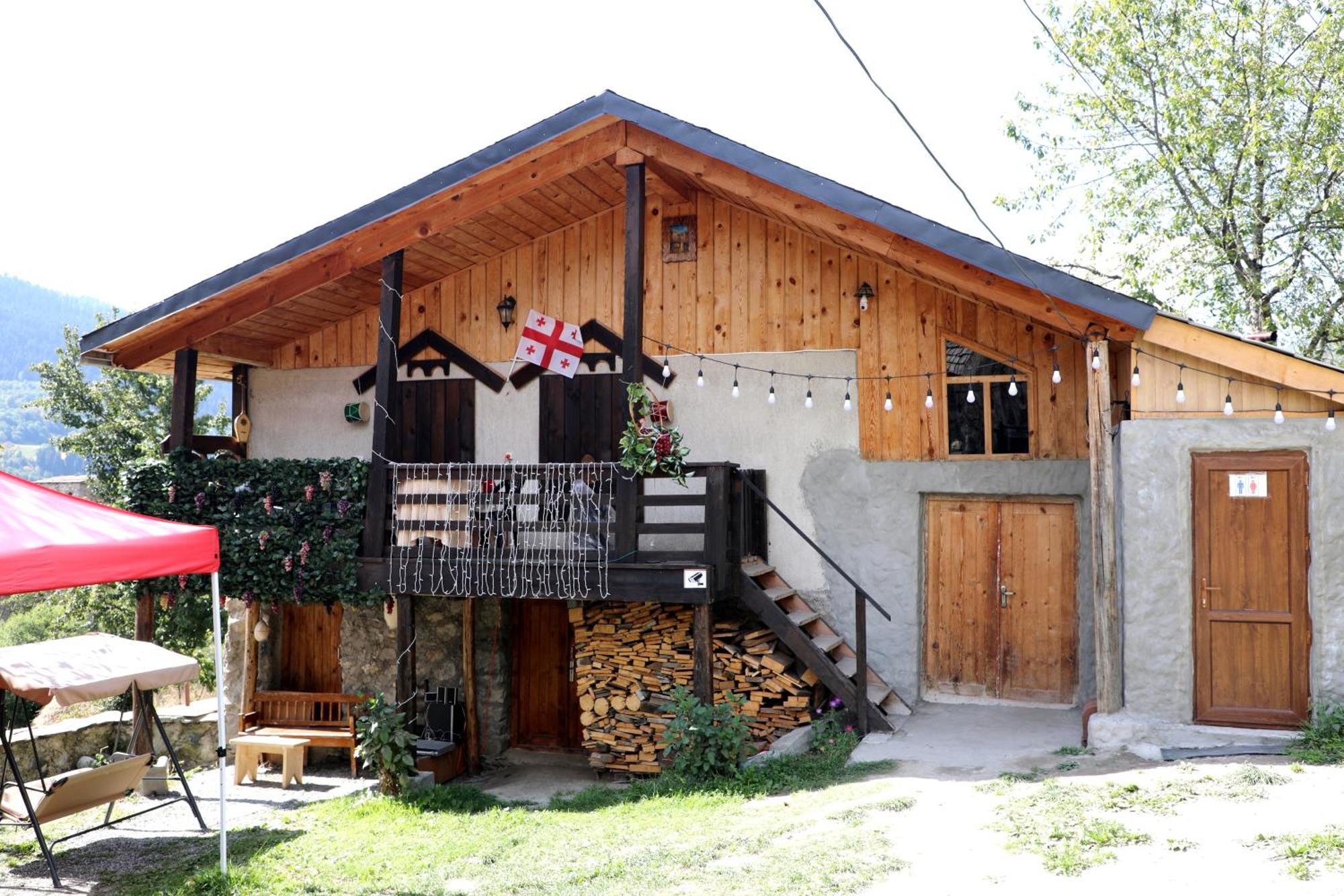 Nadia Guesthouse ميستيا المظهر الخارجي الصورة