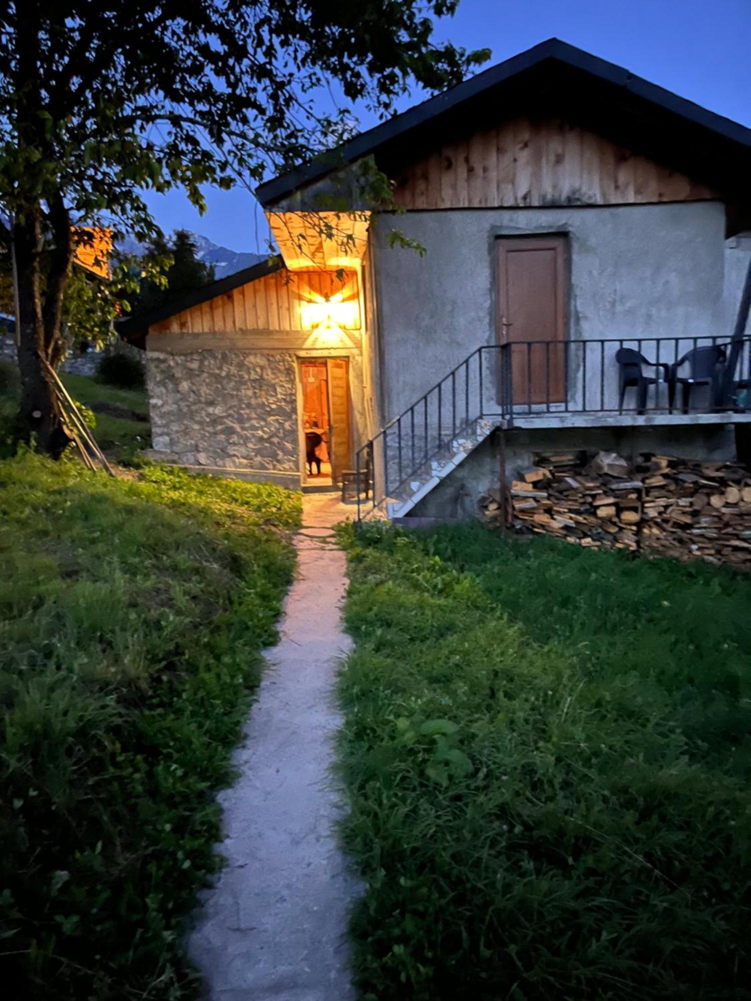 Nadia Guesthouse ميستيا المظهر الخارجي الصورة