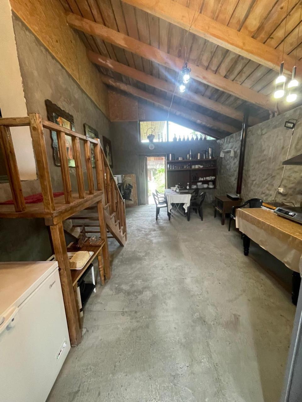 Nadia Guesthouse ميستيا المظهر الخارجي الصورة